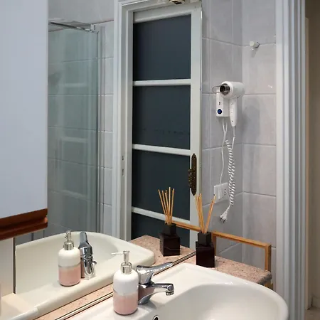 Ca' De Amicis Apartment *
